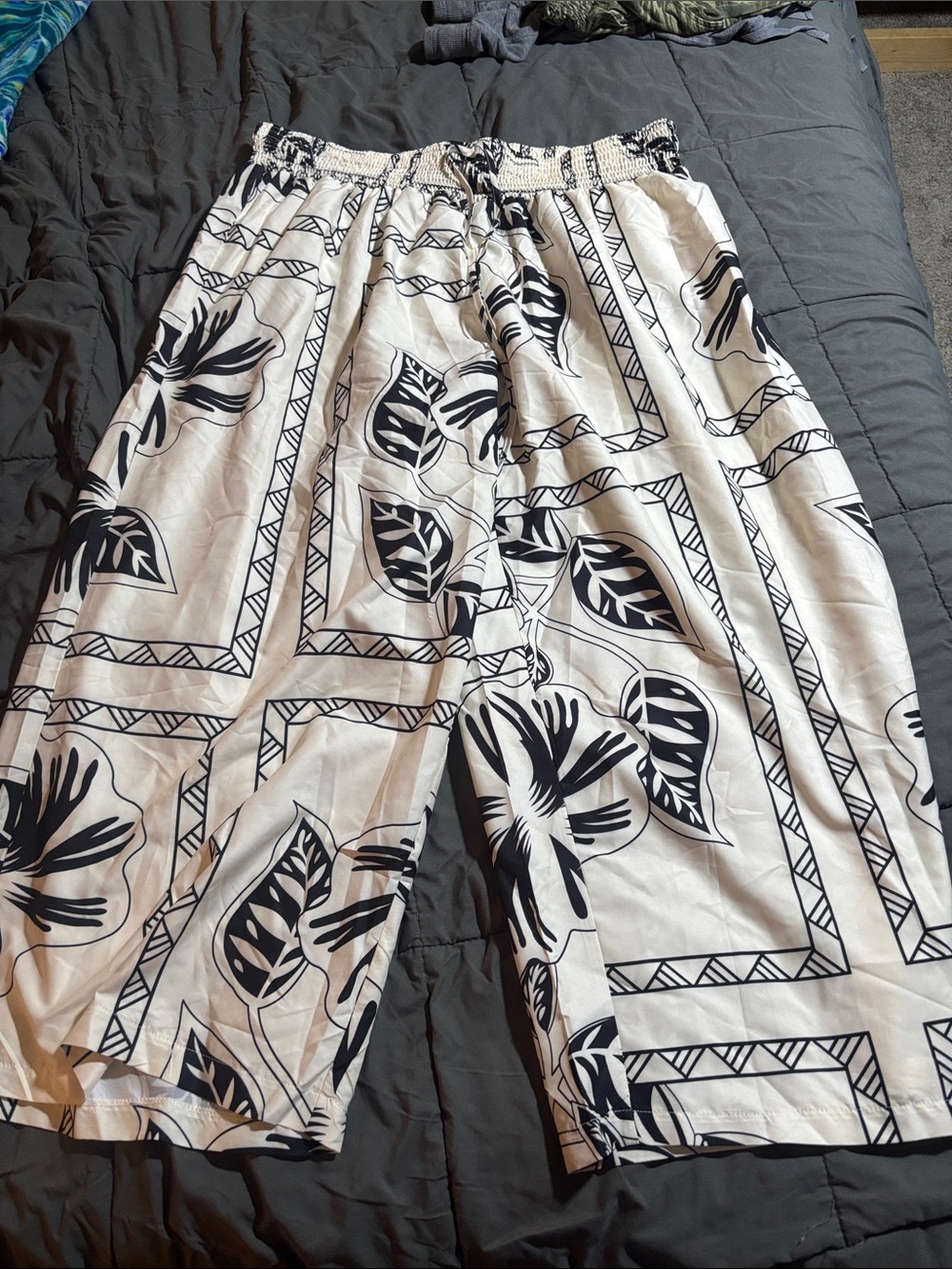 SHEIN Black and White Floral Wide-Leg Pants